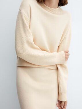 Mango Round-neck knitted sweater - Size M